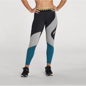 New Women’s Hoka One Hupana Performance Tights/ small/ black/ gray/blue